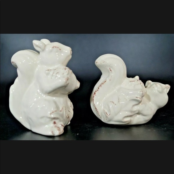 STONEWARE SOUTHERN LIVING SQUIRREL SALT AND PEPPER SHAKER SET NEW IN BOX - Picture 2 of 8
